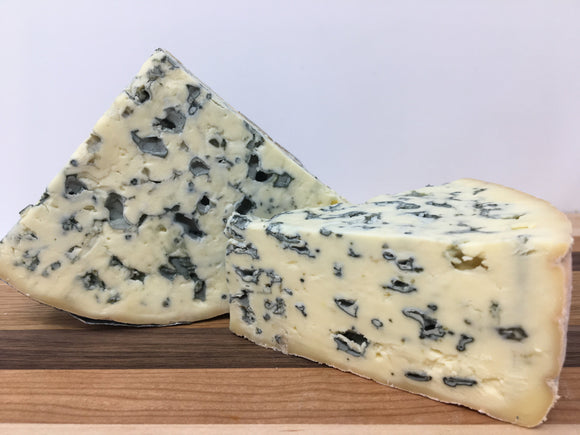 Bleu d'Auvergne (18.99/lb.)