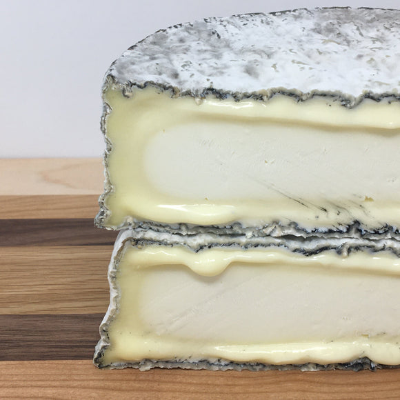 Tomme de Chèvre Grand-mère Adrienne ($24.99/lb.)